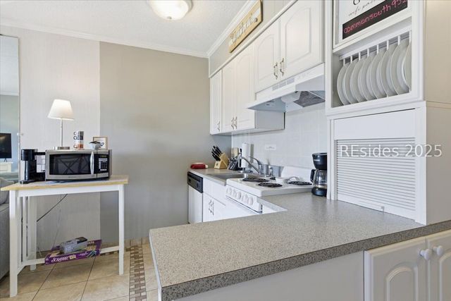 40 Folly Field Rd Apt C236, Hilton Head Island, SC 29928