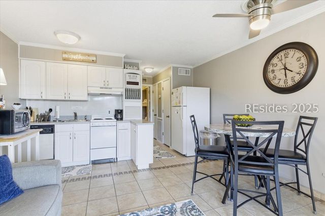 40 Folly Field Rd Apt C236, Hilton Head Island, SC 29928