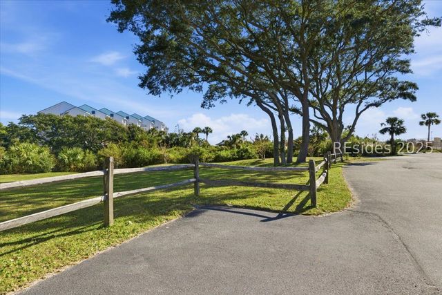 40 Folly Field Rd Apt C236, Hilton Head Island, SC 29928