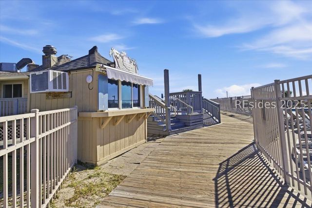 40 Folly Field Rd Apt C236, Hilton Head Island, SC 29928