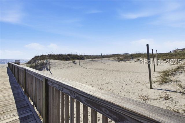 40 Folly Field Rd Apt C236, Hilton Head Island, SC 29928