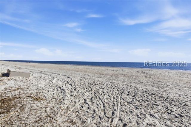 40 Folly Field Rd Apt C236, Hilton Head Island, SC 29928