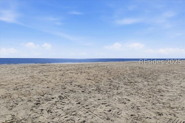 40 Folly Field Rd Apt C236, Hilton Head Island, SC 29928