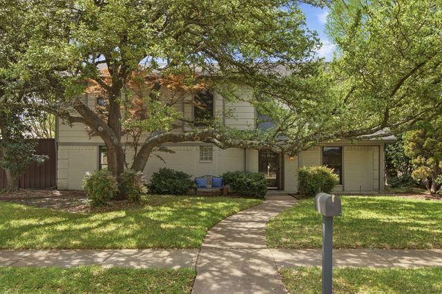 237 Woodcrest Drive, Richardson, TX 75080