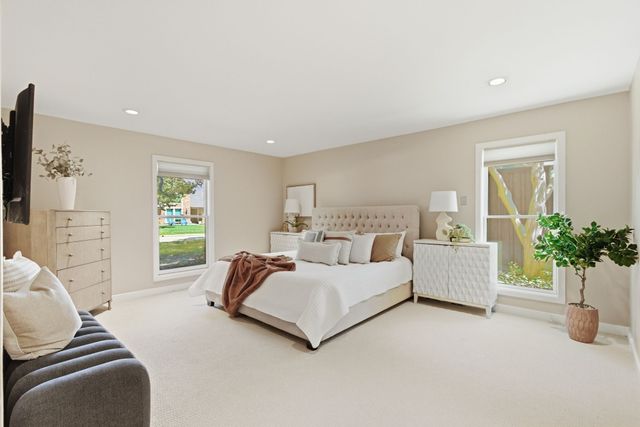 237 Woodcrest Drive, Richardson, TX 75080