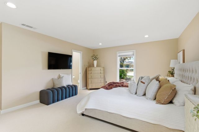 237 Woodcrest Drive, Richardson, TX 75080