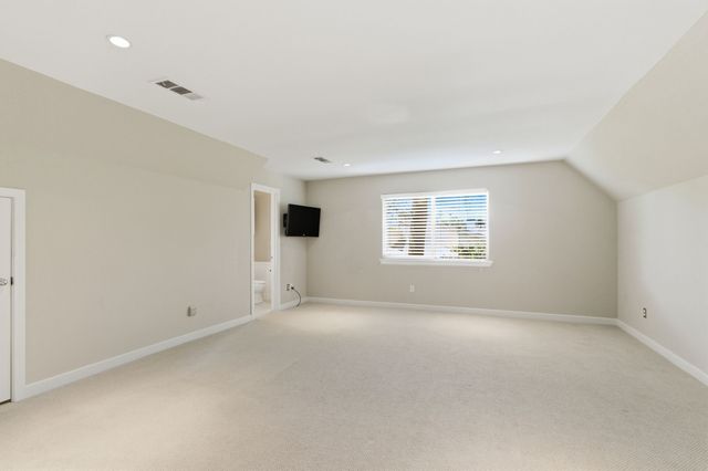 237 Woodcrest Drive, Richardson, TX 75080