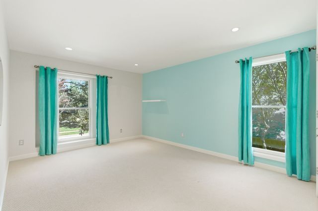 237 Woodcrest Drive, Richardson, TX 75080