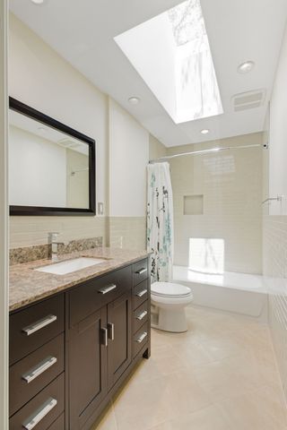 237 Woodcrest Drive, Richardson, TX 75080