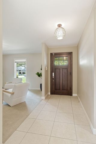 237 Woodcrest Drive, Richardson, TX 75080