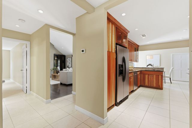 237 Woodcrest Drive, Richardson, TX 75080