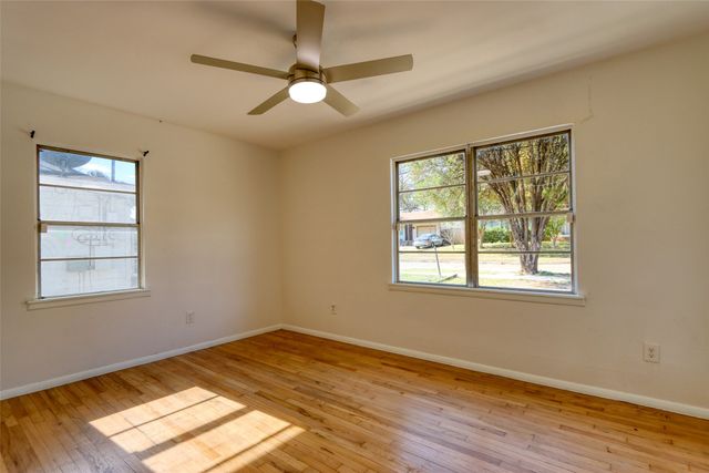 4520 Utah Avenue, Dallas, TX 75216