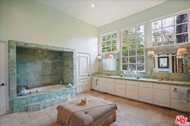 7332 Birdview Avenue, Malibu, CA 90265