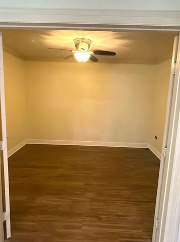 11007 Hillcroft Avenue, Houston, TX 77096