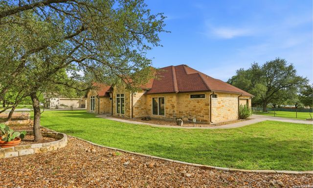 110 Regent Pass, New Braunfels, TX 78132