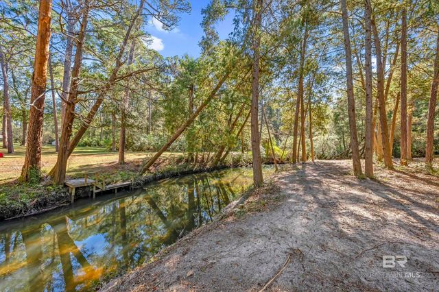 11010 Coleman Lane, Elberta, AL 36530