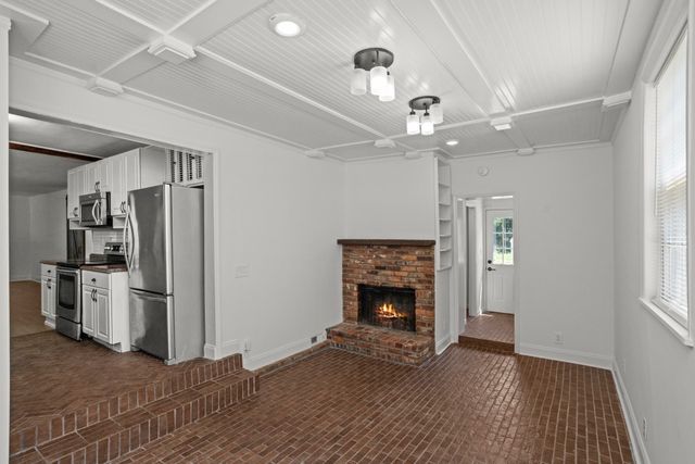1001 Horseshoe Dr, Nashville, TN 37216