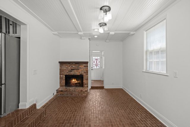 1001 Horseshoe Dr, Nashville, TN 37216
