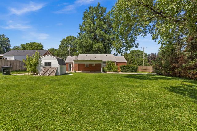 1001 Horseshoe Dr, Nashville, TN 37216