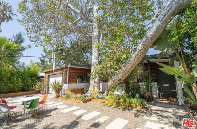 5715 Satsuma Avenue, North Hollywood (los Angeles), CA 91601