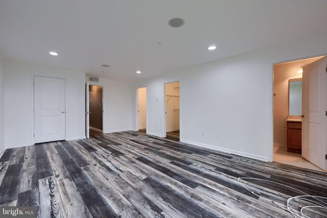 963 BRECHIN LN, York, PA 17403