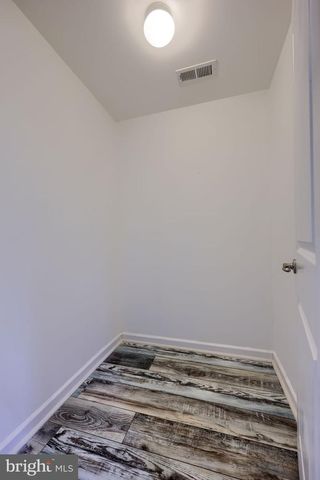 963 BRECHIN LN, York, PA 17403