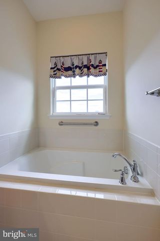 963 BRECHIN LN, York, PA 17403