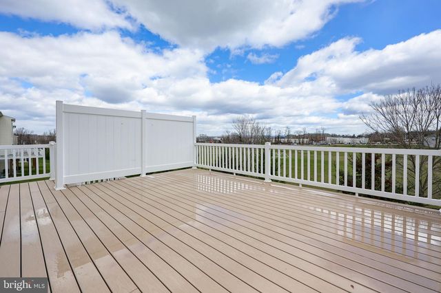 963 BRECHIN LN, York, PA 17403