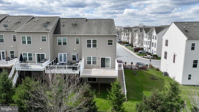 963 BRECHIN LN, York, PA 17403