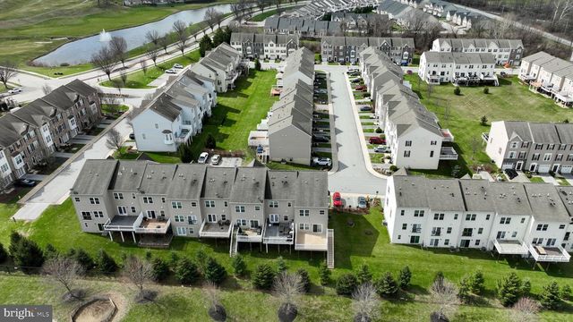 963 BRECHIN LN, York, PA 17403