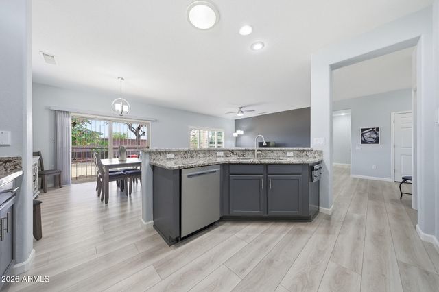 18325 N SHIMMER Lane, Surprise, AZ 85374