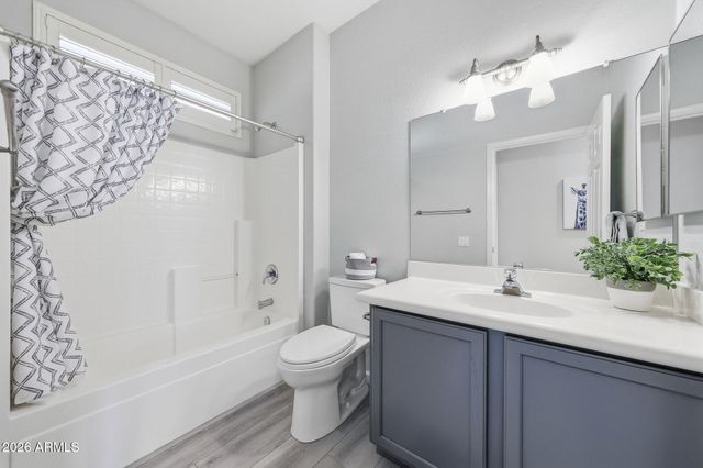 18325 N SHIMMER Lane, Surprise, AZ 85374