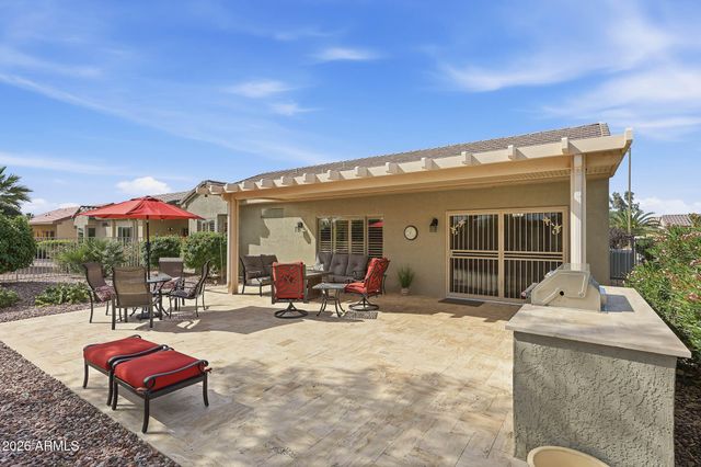 18325 N SHIMMER Lane, Surprise, AZ 85374