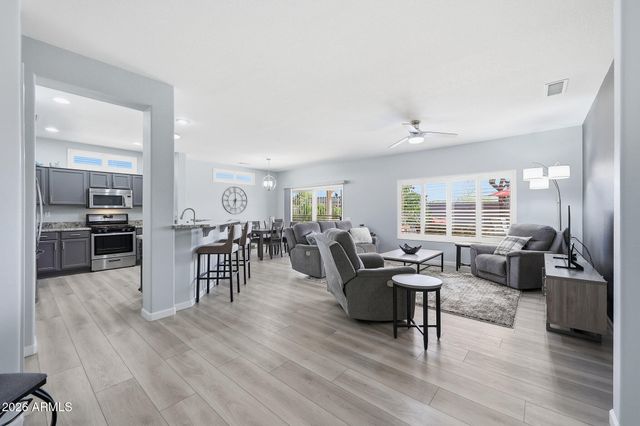 18325 N SHIMMER Lane, Surprise, AZ 85374