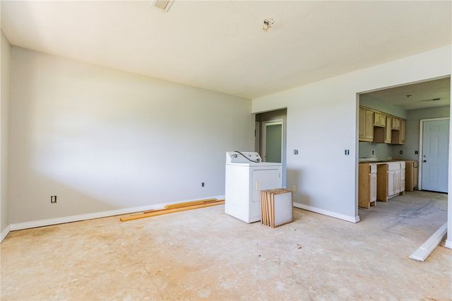 1323, 1325, 1327 Price Lane, Rogers, AR 72758