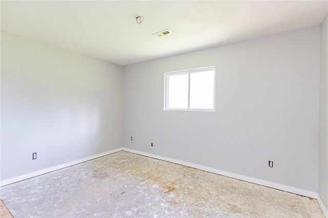 1323, 1325, 1327 Price Lane, Rogers, AR 72758