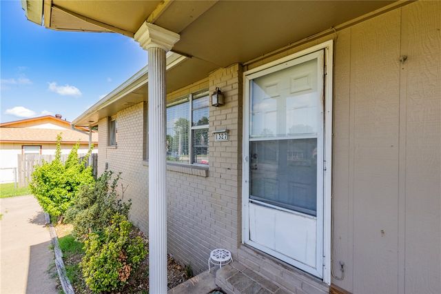1323, 1325, 1327 Price Lane, Rogers, AR 72758