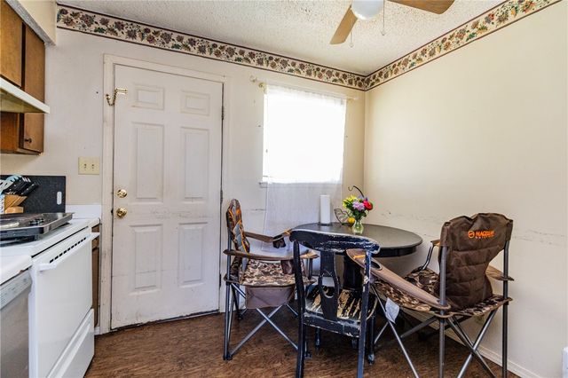 1323, 1325, 1327 Price Lane, Rogers, AR 72758