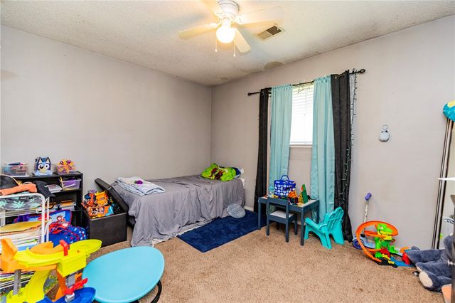 1323, 1325, 1327 Price Lane, Rogers, AR 72758