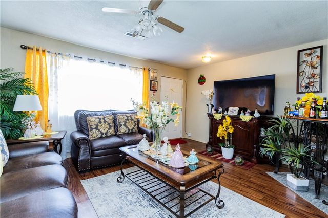 1323, 1325, 1327 Price Lane, Rogers, AR 72758