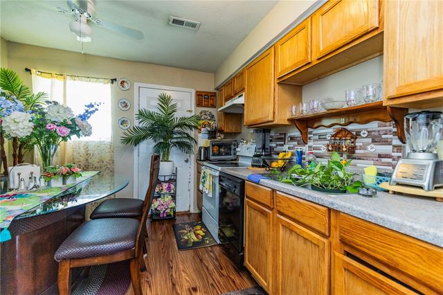 1323, 1325, 1327 Price Lane, Rogers, AR 72758