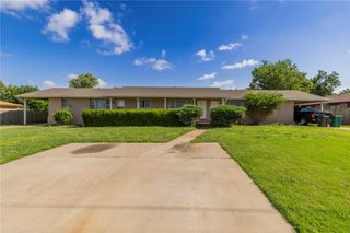 1323, 1325, 1327 Price Lane, Rogers, AR 72758