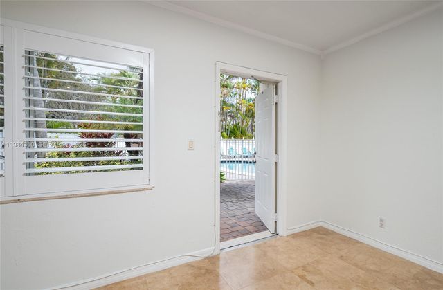 1872 NE 46th St D5, Fort Lauderdale, FL 33308