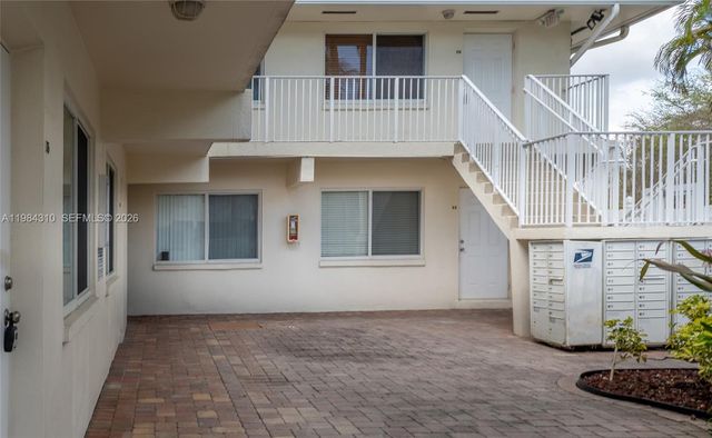 1872 NE 46th St D5, Fort Lauderdale, FL 33308