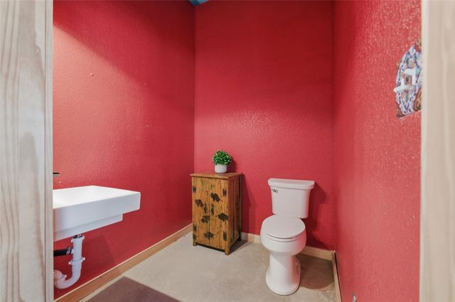 2140 S Bosley Trail, Santo, TX 76472