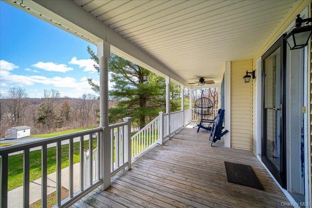 17 Long View Drive, Unionville, NY 10988