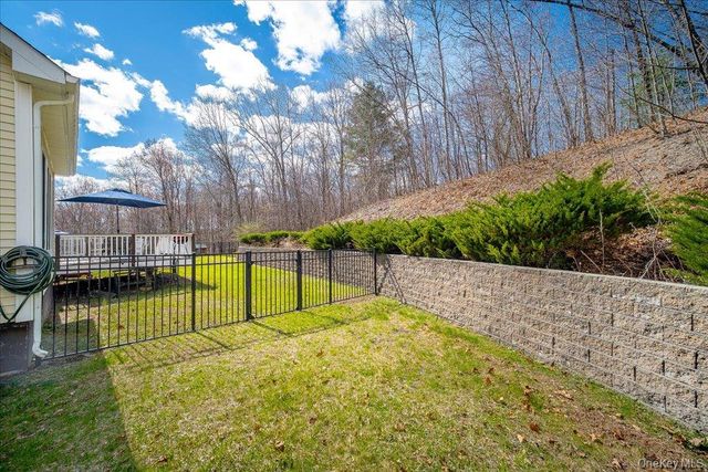 17 Long View Drive, Unionville, NY 10988