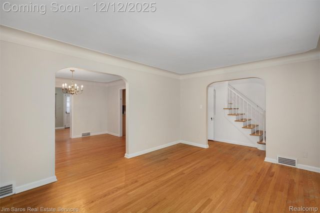 1328 Lakepointe Street, Grosse Pointe, MI 48230