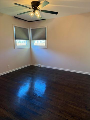 3412 W 78th Place, Merrillville, IN 46410