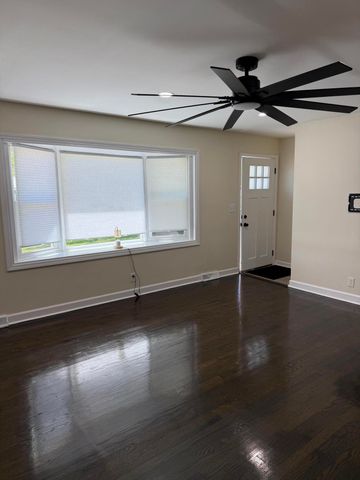3412 W 78th Place, Merrillville, IN 46410